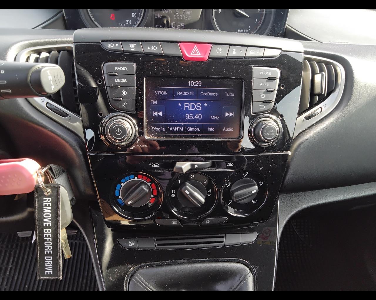 LANCIA Ypsilon III 2015 - Ypsilon 1.2 Gold ecochic Gpl 69cv my16