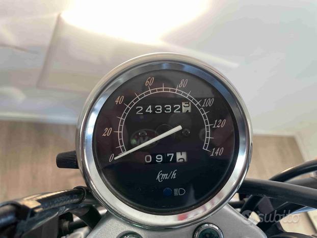 Suzuki GZ Marauder 250