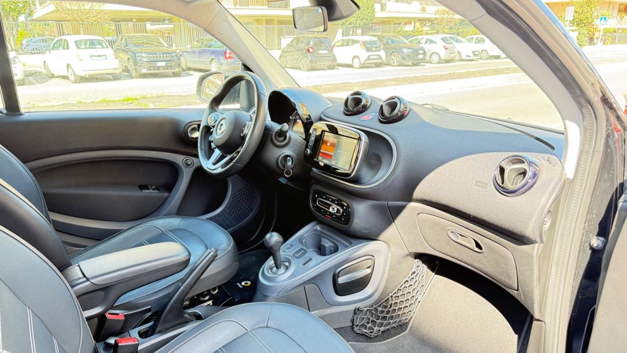 Smart ForTwo 90 0.9 Turbo twinamic Prime LED NAVI PELLE KAMERA PDC BLUETOOTH CERCHI 15 BRACCIOLO