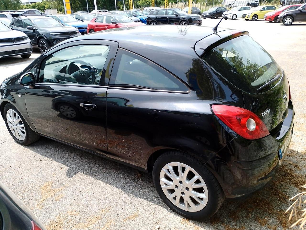Opel Corsa 1.2 3 porte Easytronic Enjoy