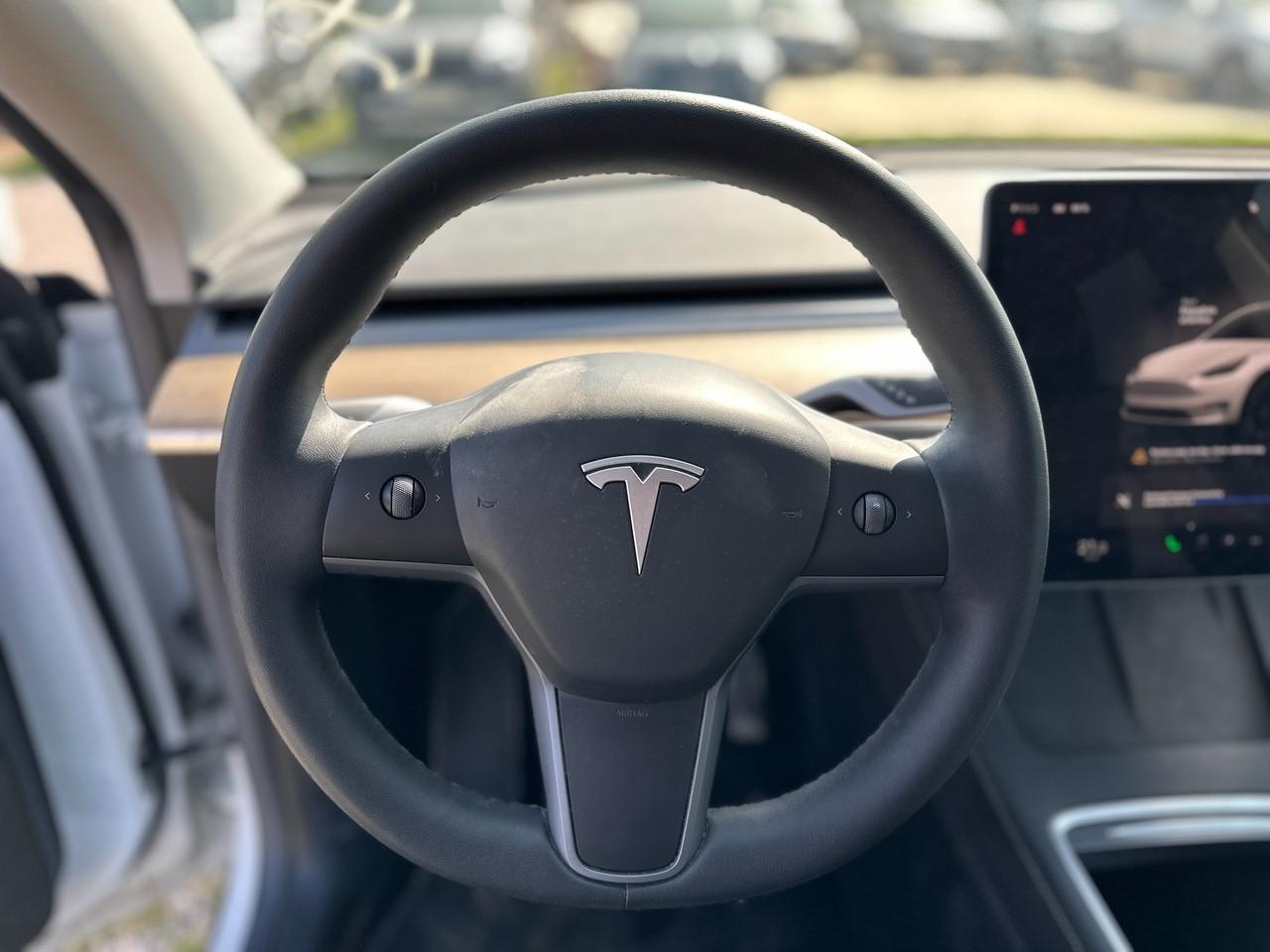 TESLA Model Y 2021 - Model Y Single Motor rwd