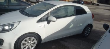 KIA RIO 1.4 - 3 PORTE - 90CV