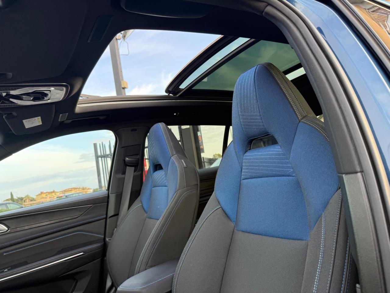 Lynk & Co 01 1.5 td phev PHEV HYBRID PLUG-IN