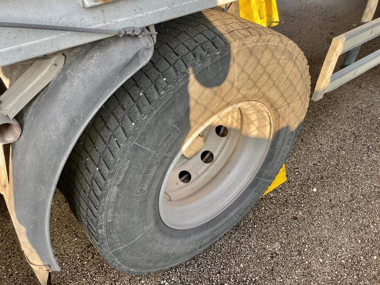 RIMORCHIO CARDI 202-800 ALZA E ABBASSA ELETTRICO