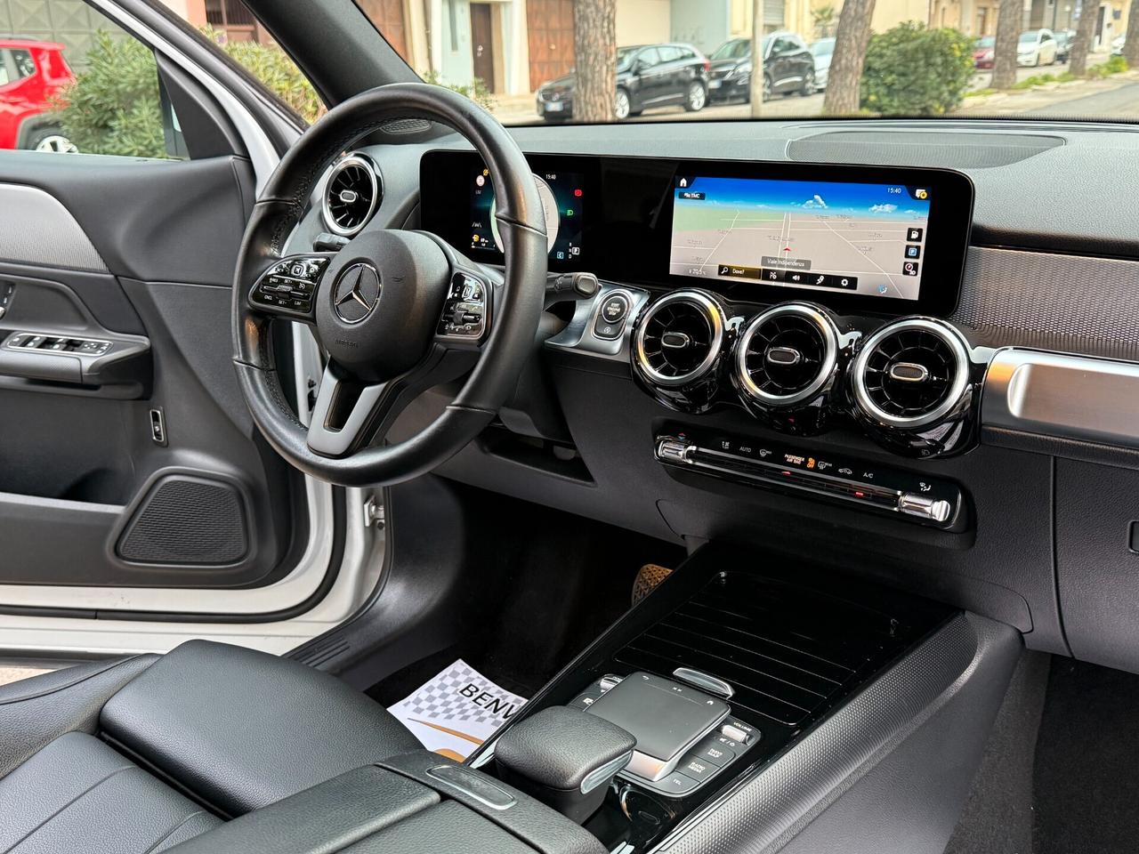 Mercedes GLB 180d Automatic PELLE CAMERA NAVI 2021
