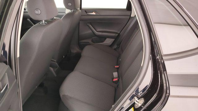 VOLKSWAGEN Polo 1.0 Young