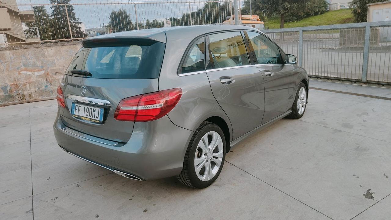 Mercedes-benz B 180 d Automatic Sport