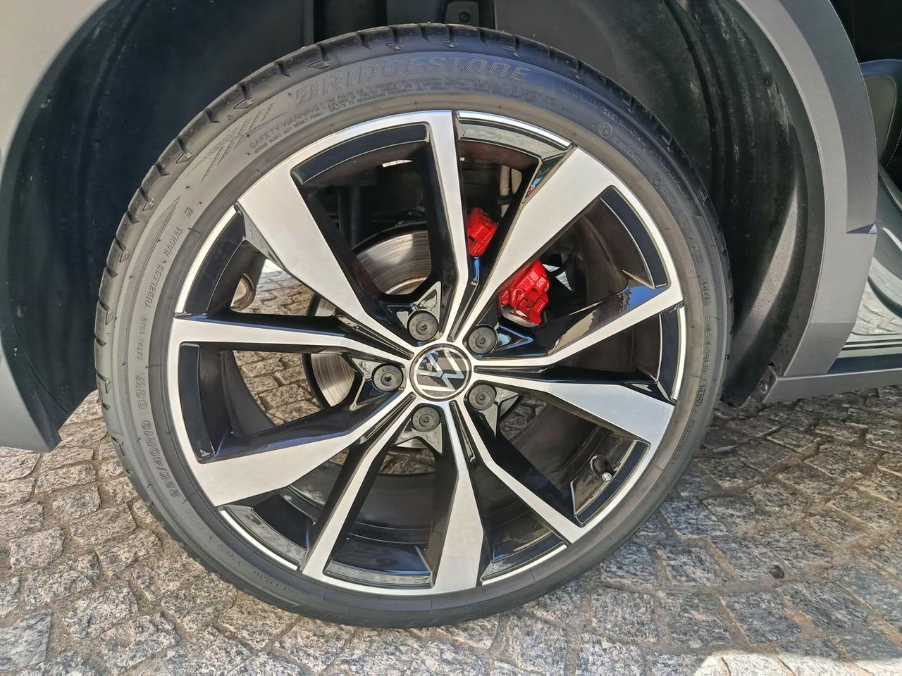 Volkswagen T-Roc R Line Plus 1.5 TSI #10942