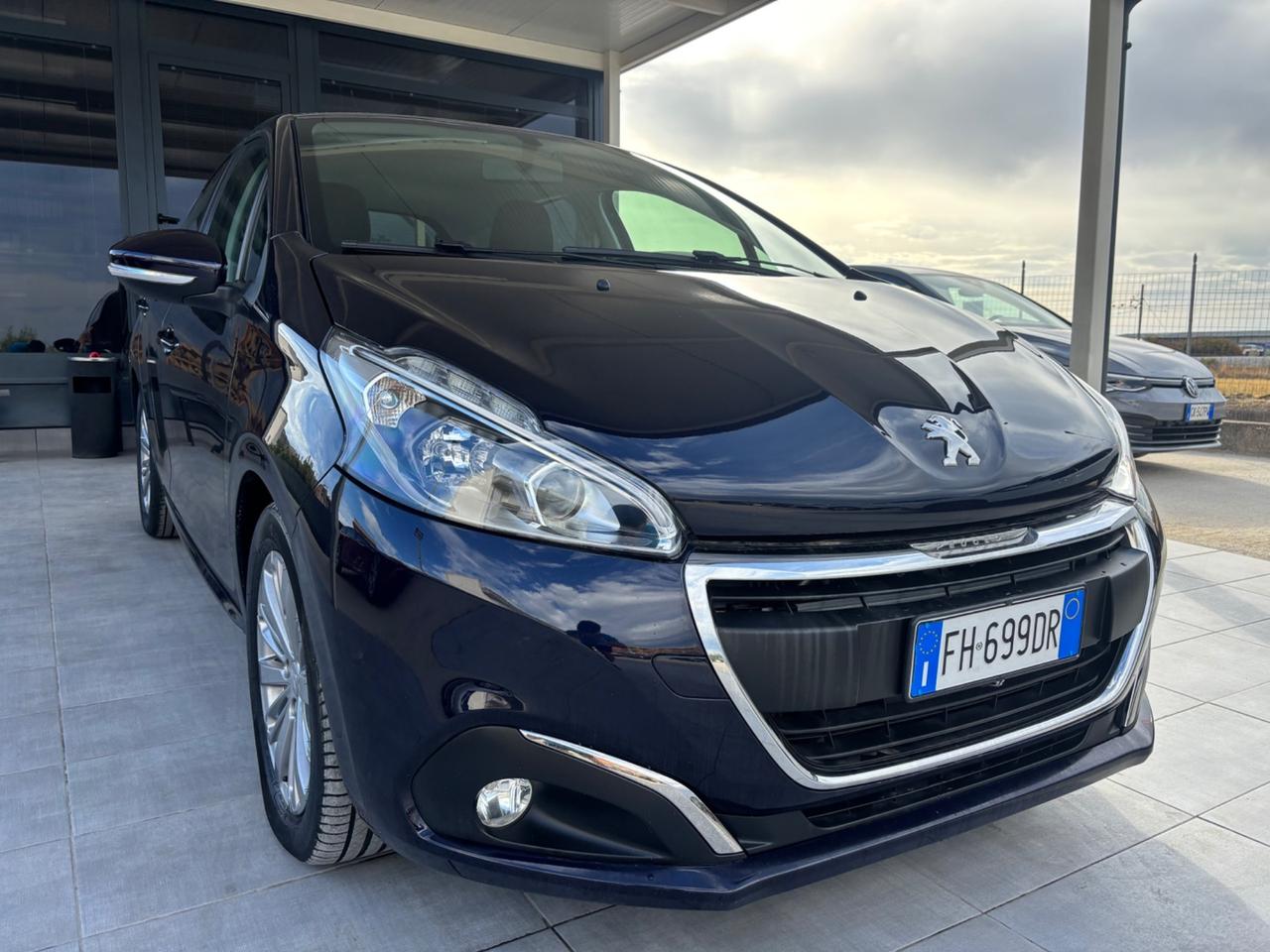 Peugeot 208 BlueHDi 75 5 porte Allure