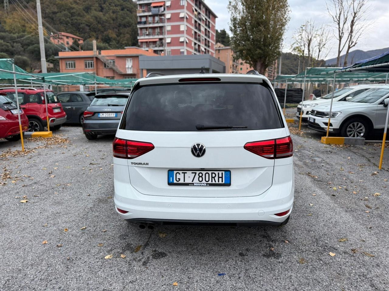 Volkswagen Touran 2.0 TDI 150 CV SCR DSG Executive BlueMotion Tech.