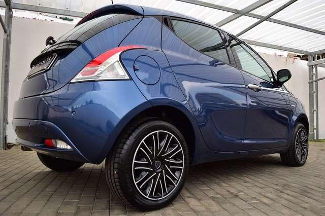 Lancia Ypsilon 1.0 Firefly Hybrid 70 cv Gold - 5 posti