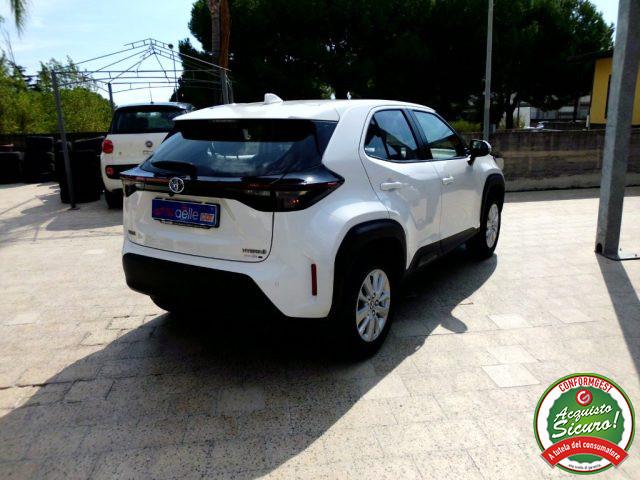 TOYOTA Yaris Cross 1.5 Hybrid 5p. E-CVT Active