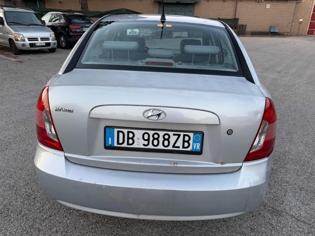 HYUNDAI Accent 1.4 4p. Active senza nessun lavoro da fare