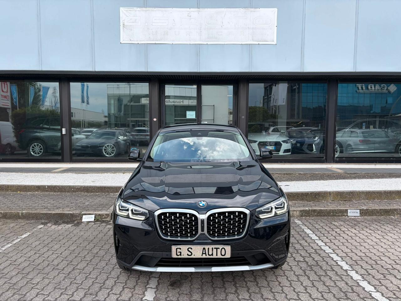 BMW X4 xdrive20d mhev 48V auto DANNO DA FURTO!!!