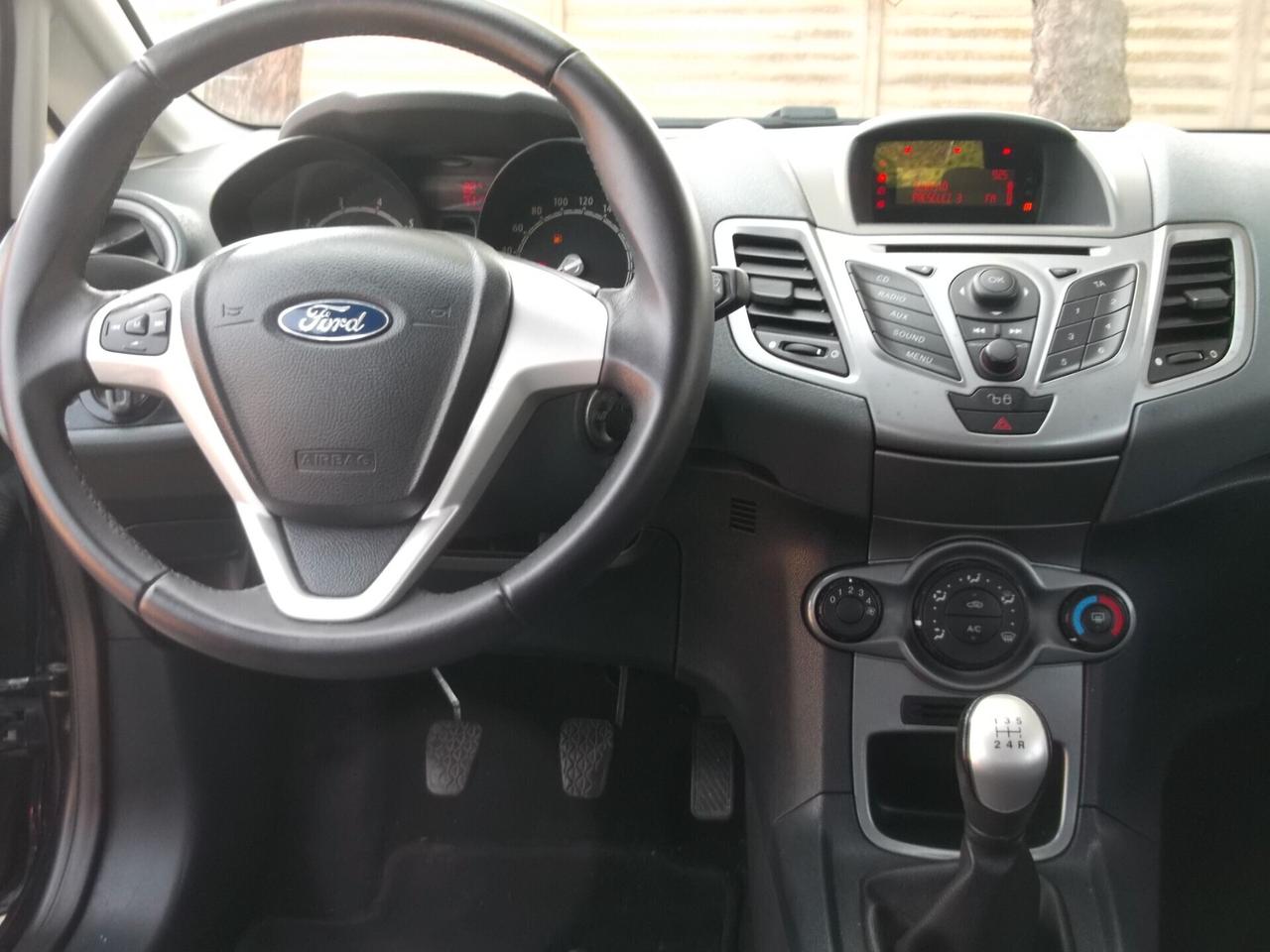 Ford Fiesta 1.2 Benzina Neopatentati 2009