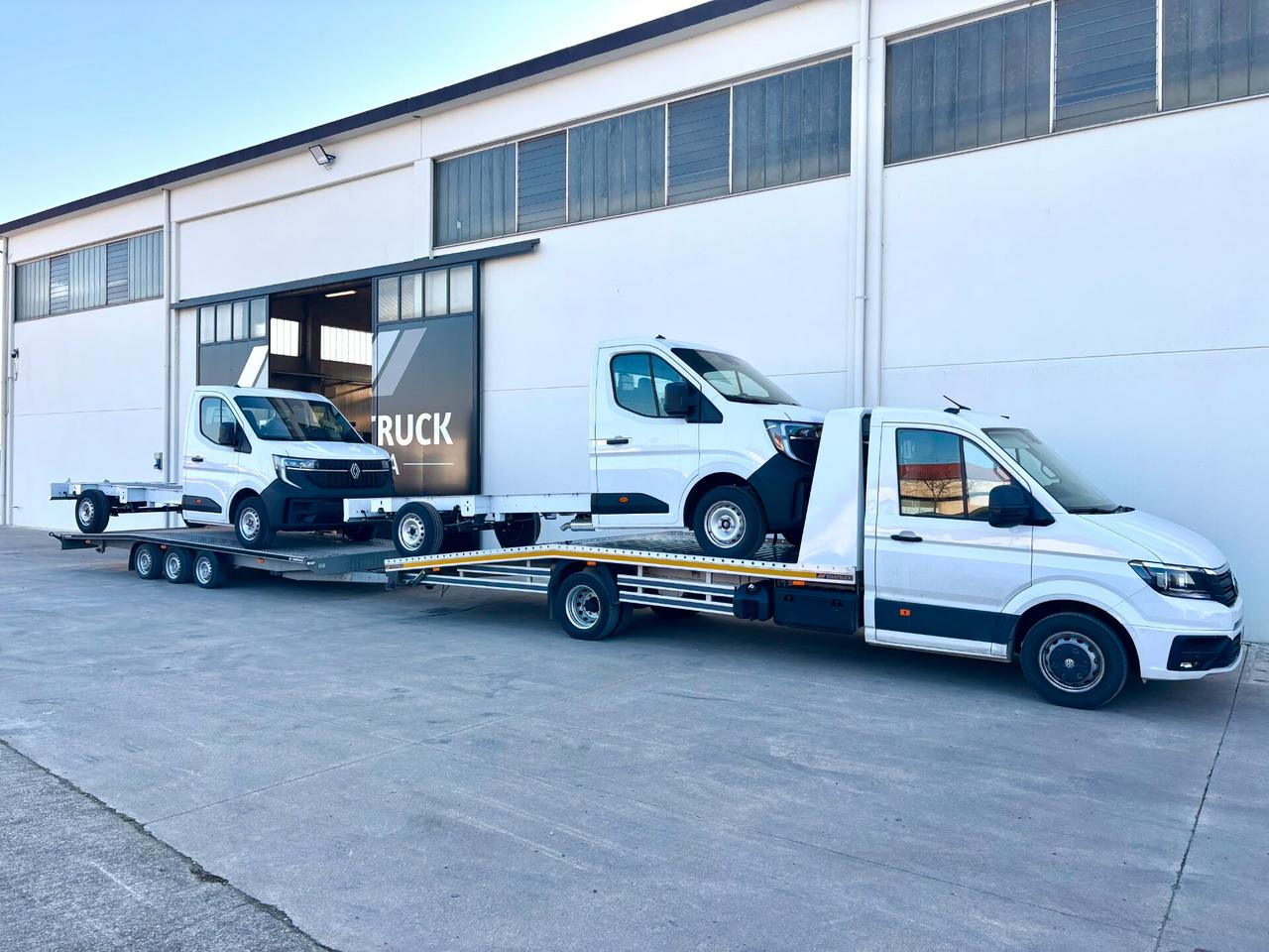 CARROATTREZZI pianale 5.75 Patente B Automatico