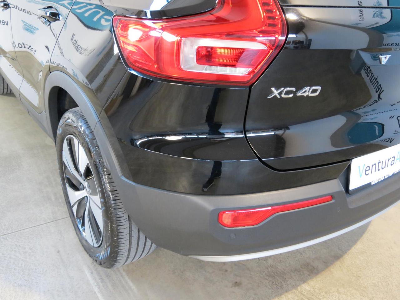 Volvo XC40 T3 Geartronic Momentum Pro