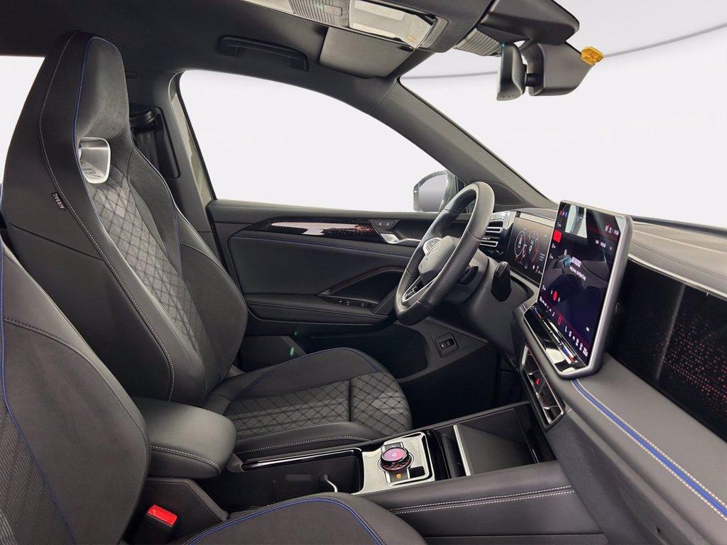 VOLKSWAGEN Tiguan 2.0 tdi r-line 150cv dsg del 2024