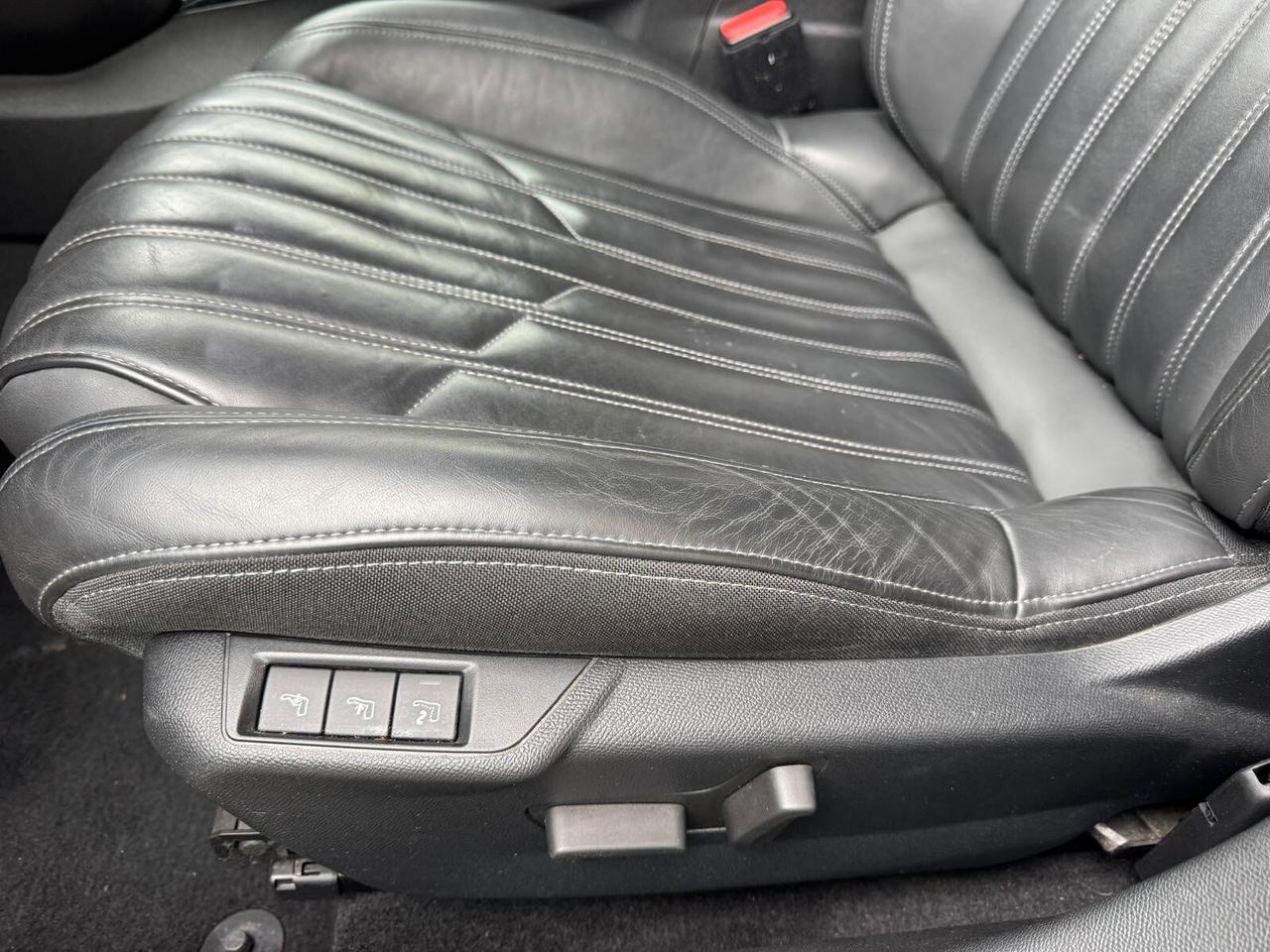 Peugeot 208 PureTech 130 Stop&Start EAT8 5 porte GT Line