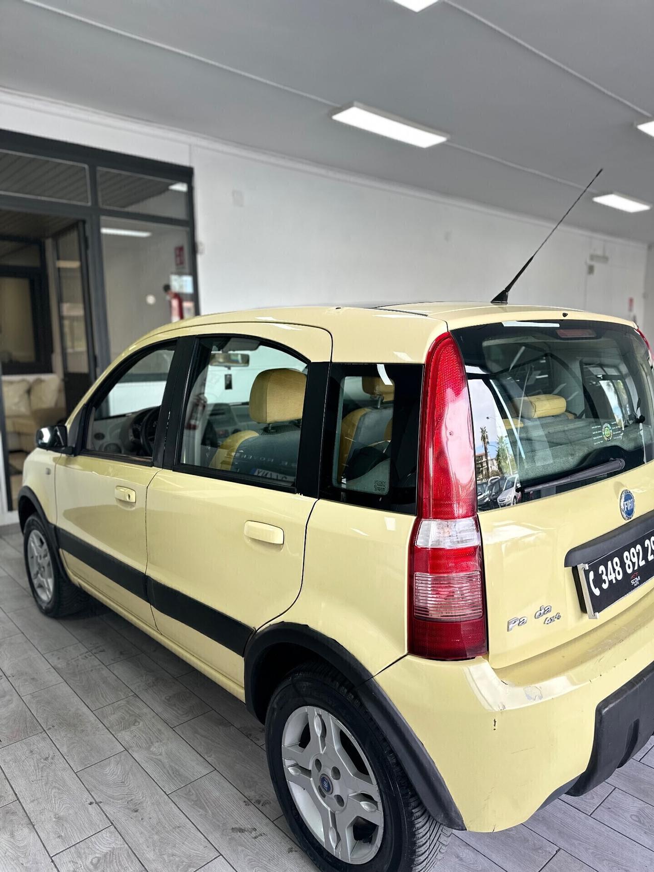 Fiat Panda 1.2 4x4 Climbing GPL