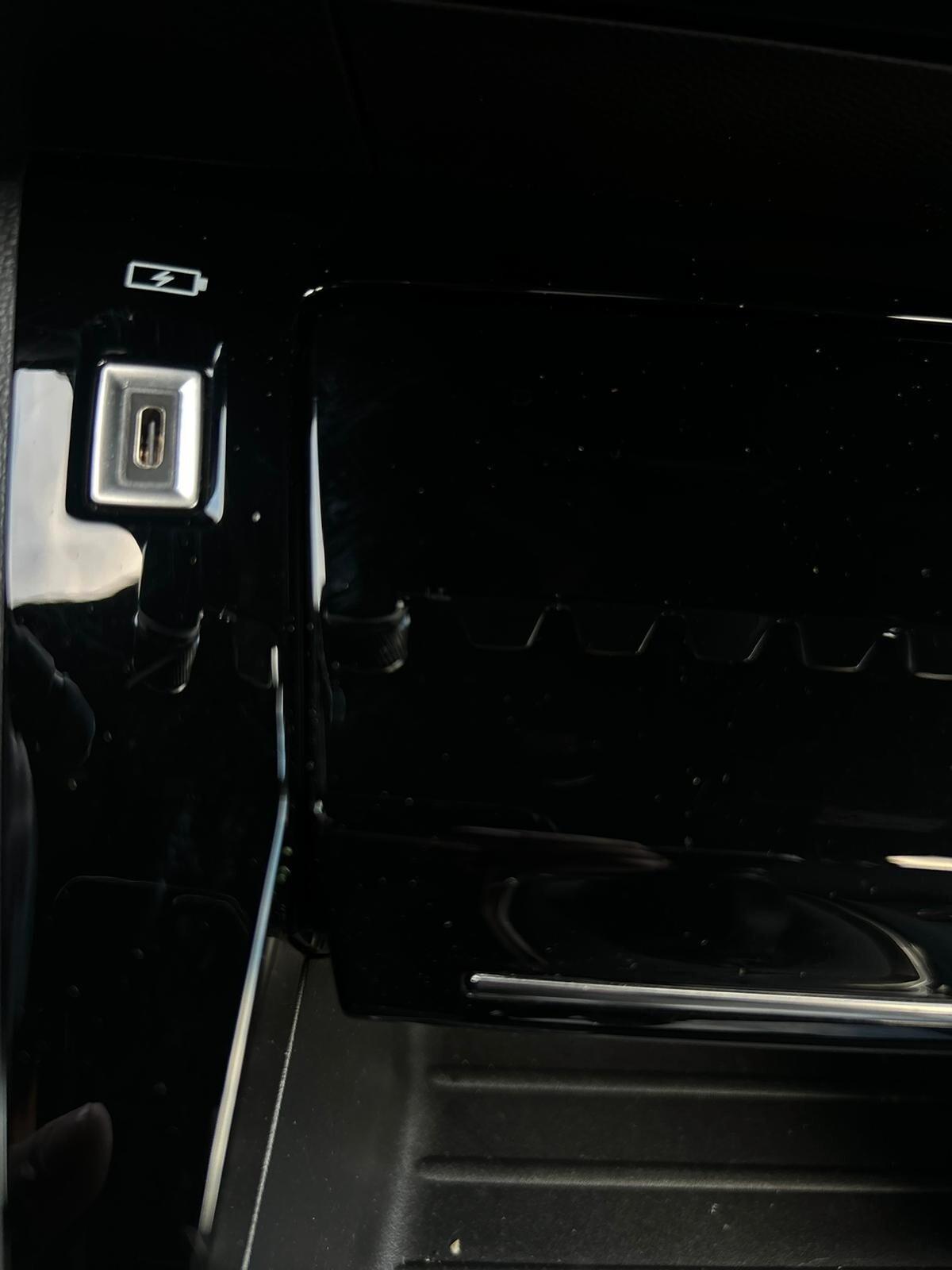 Peugeot 2008 PureTech 1.2 Benzina 130 S&S GT