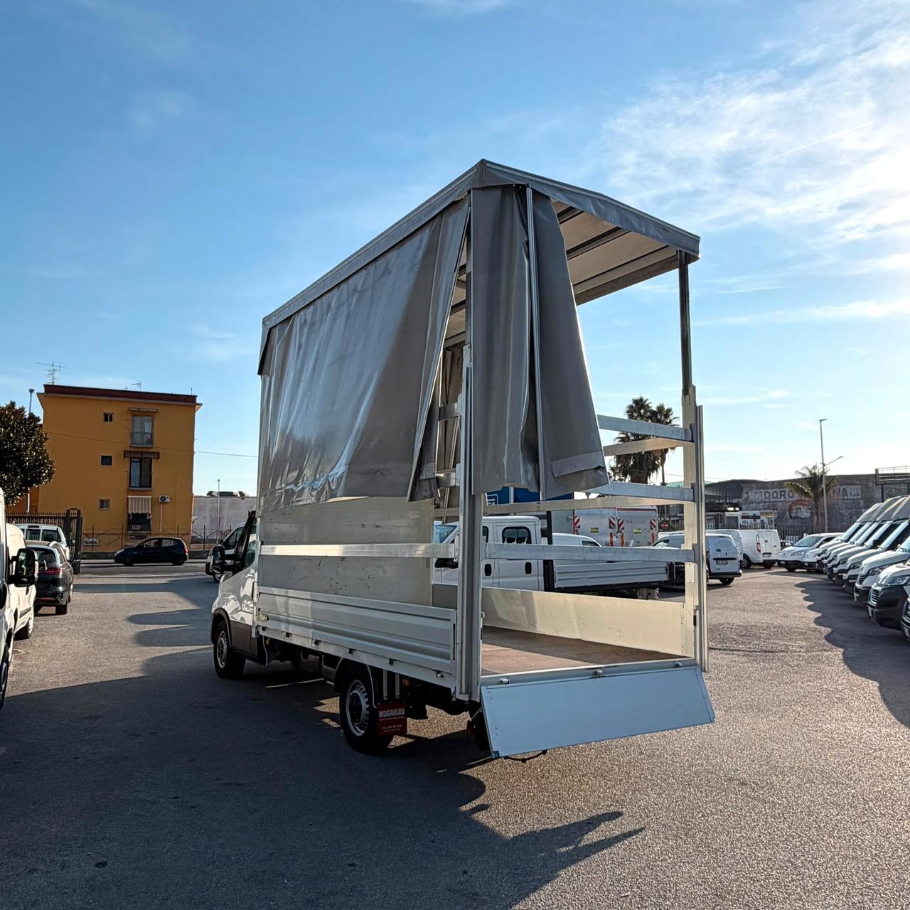 IVECO DAILY 35S16 CENTINA ALZA E ABBASSA