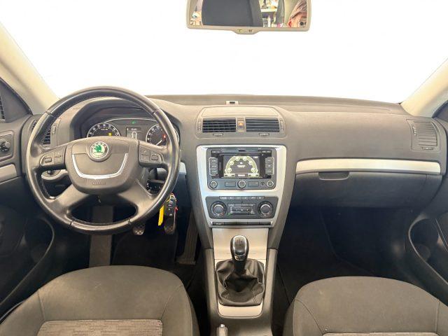 SKODA Octavia 1.6 TDI CR F.AP. Wagon Elegance