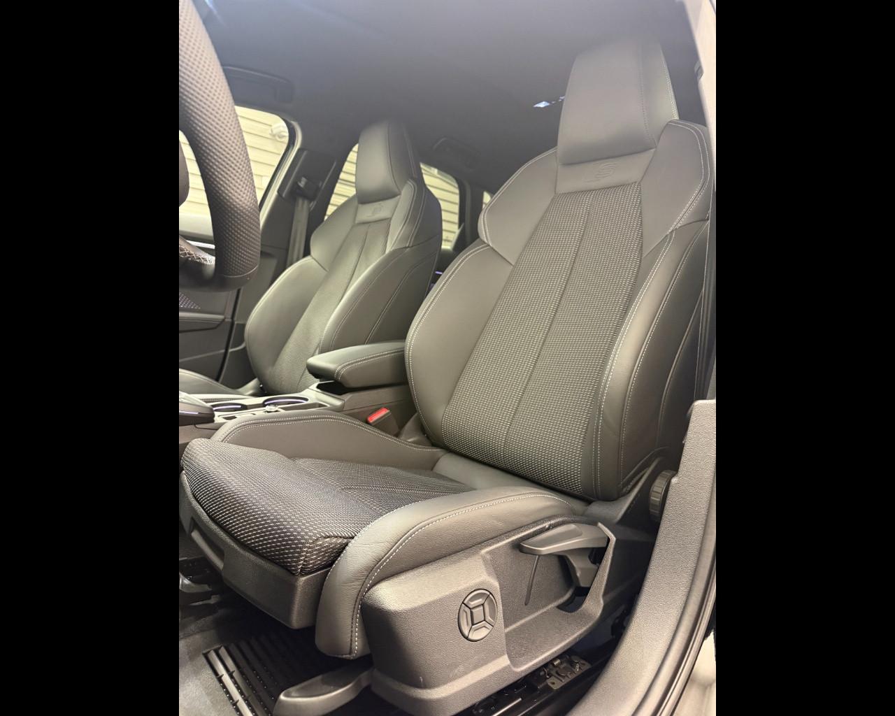 AUDI A3 ALLSTREET 35 TFSI S-TRONIC IDENTITY CONTRAST