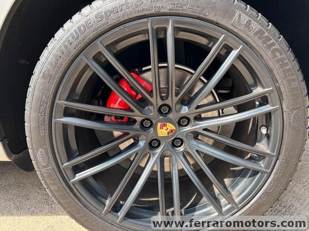 Porsche Macan 3.0 S Grigio Anno 2019 KM 130.000 IVA ESPOSTA Tuo a solo 459 Euro al mese