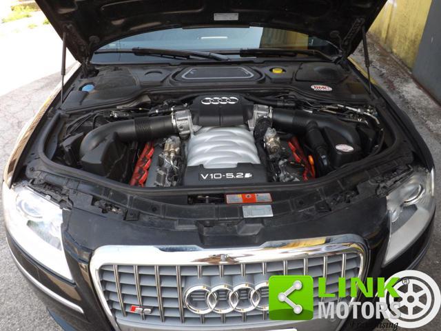 AUDI S8 5.2 V10 quattro tiptronic