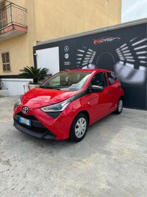 Toyota Aygo Connect 1.0 VVT-i 72 CV 5 porte x-wave