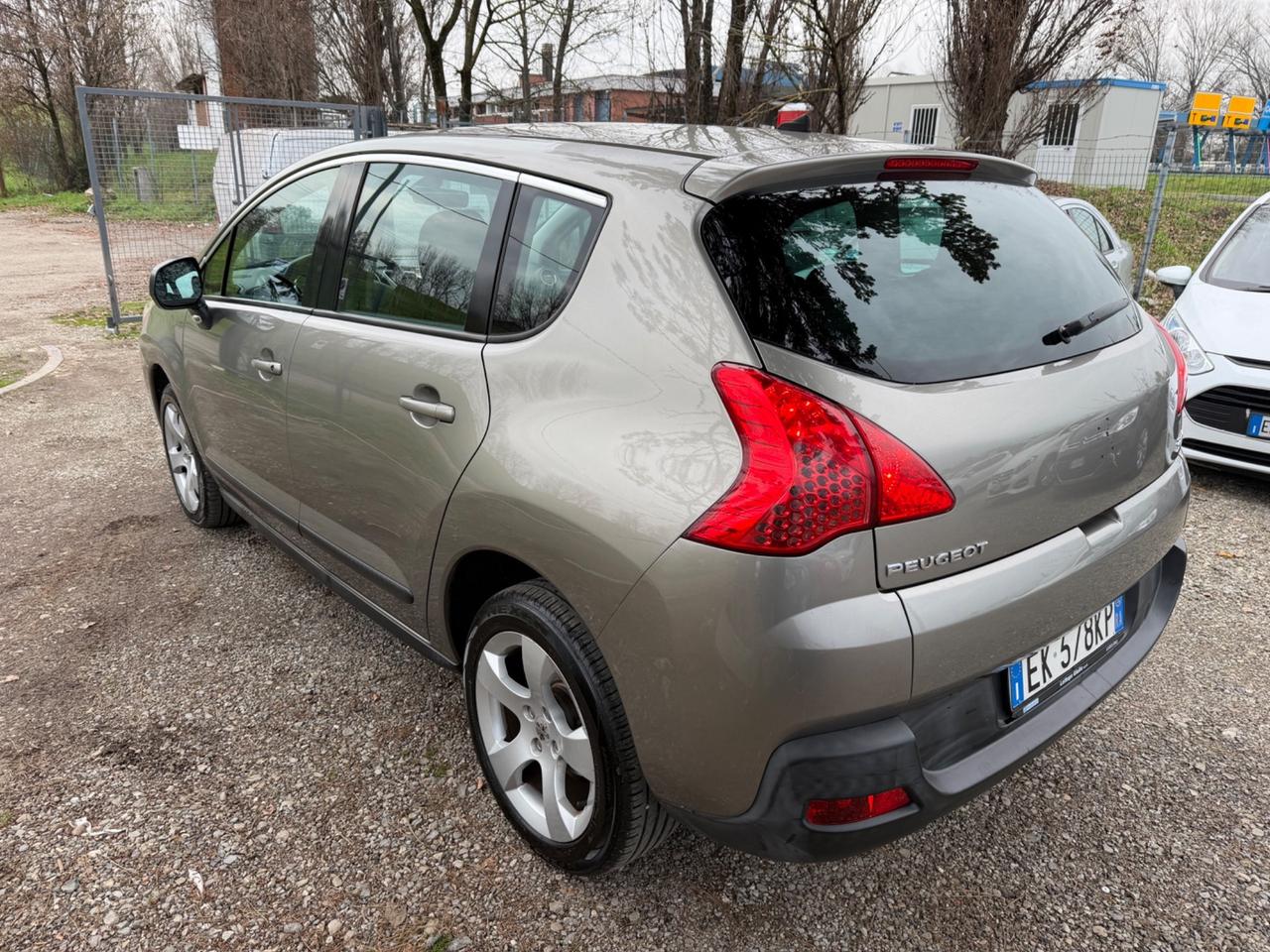 Peugeot 3008 1.6 HDi 112CV Business