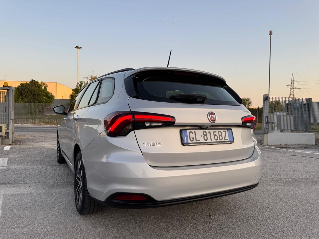 FIAT TIPO 1.3 MJT S.W. Business - Led Navi