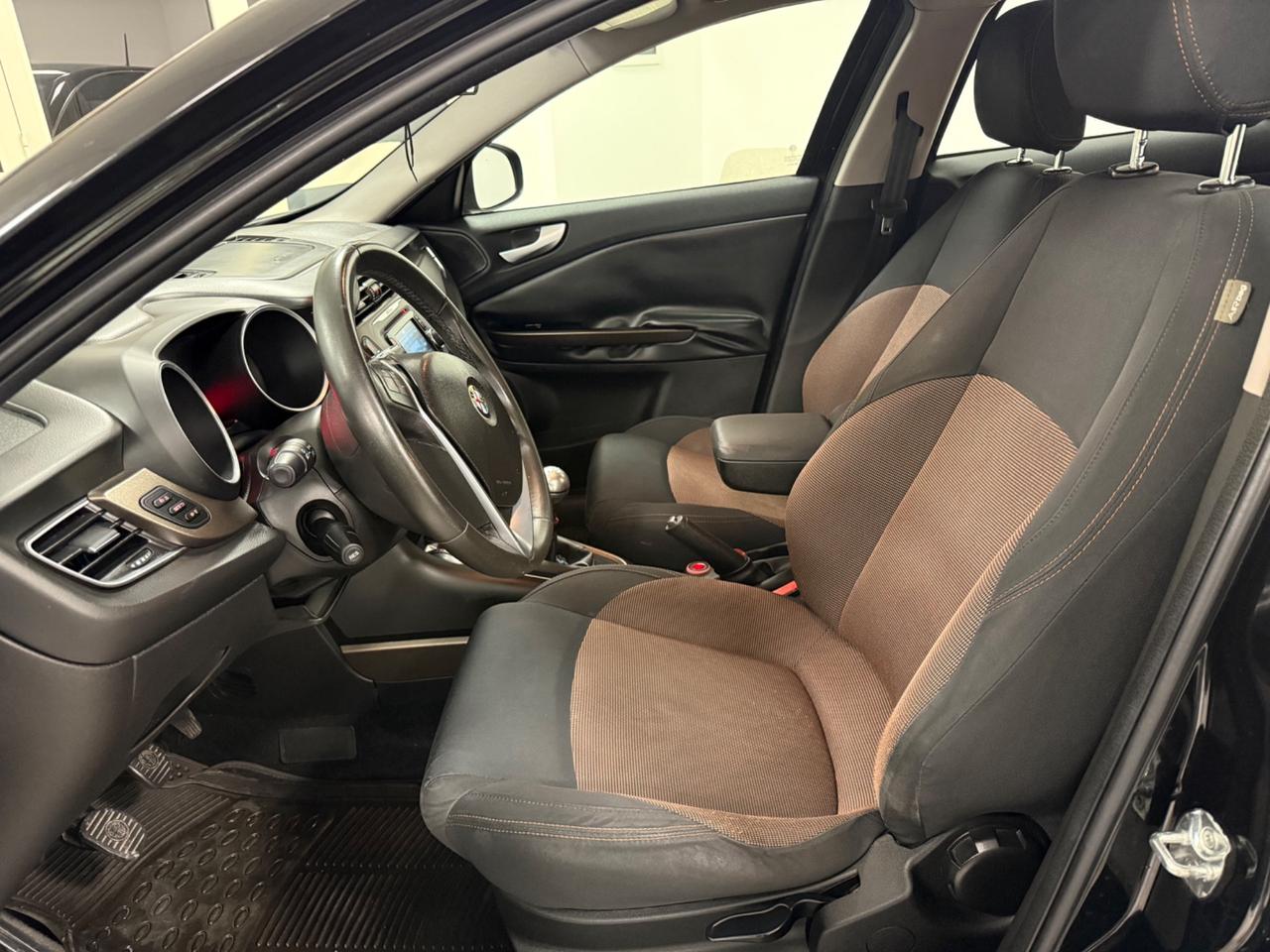 Alfa Romeo Giulietta 1.6 JTDm-2 105 CV Distinctive