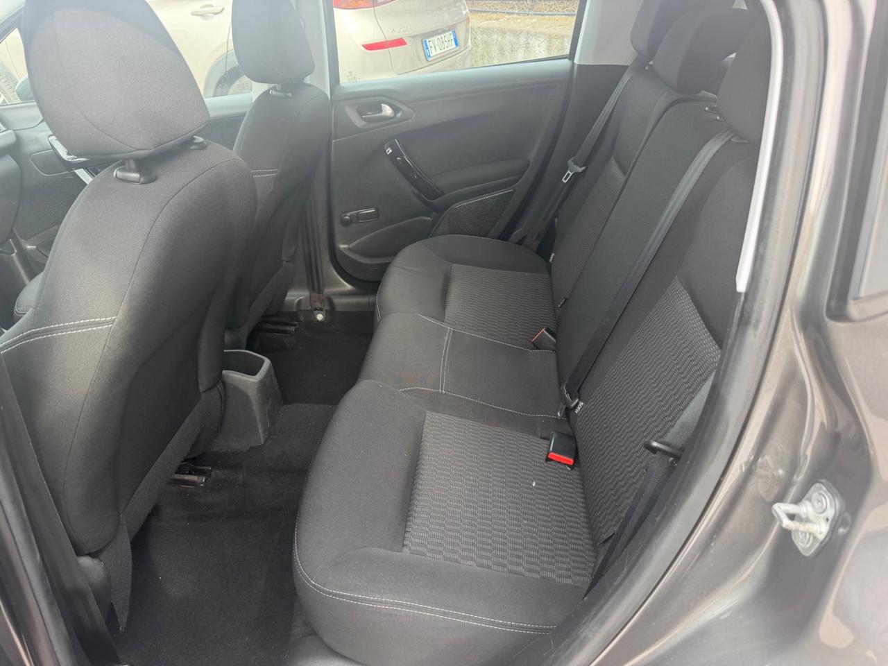 Peugeot 208 BlueHDi 75 5 porte Allure
