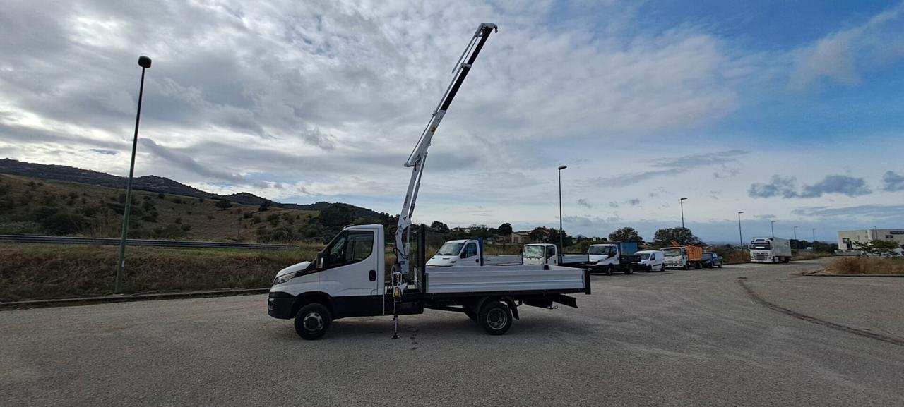 Iveco Daily 35C13 2.3 CASSONE CON GRU BONFIGLIOLI