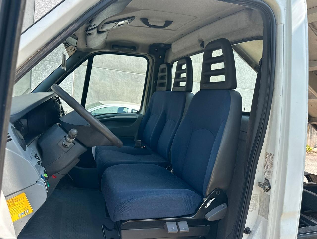 Iveco DAILY 2.3 Diesel 35S