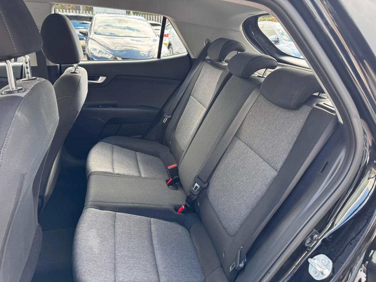 KIA STONIC 1.2 GPL URBAN AZIENDALE