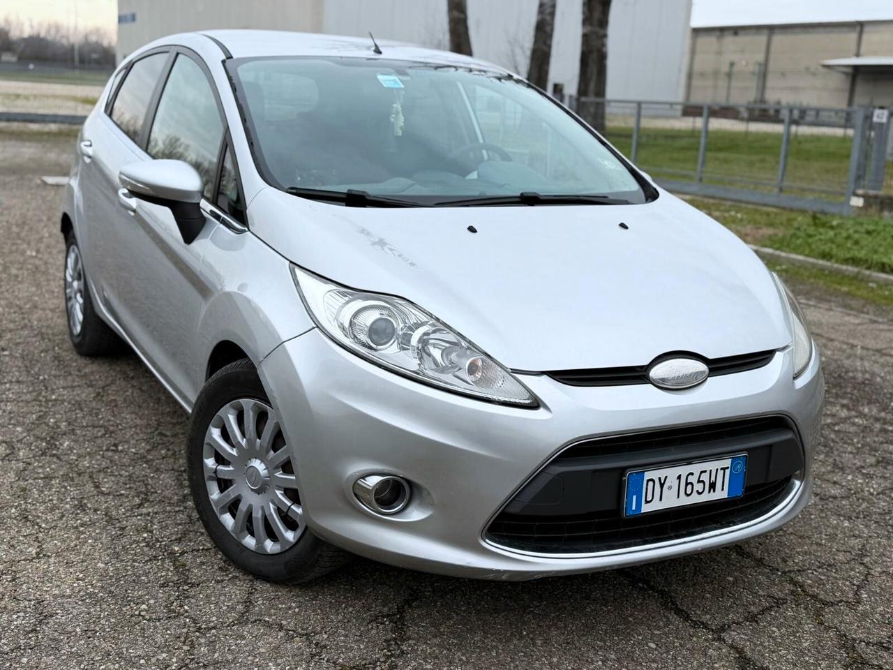 Ford Fiesta 1.4 5 porte GPL Titanium