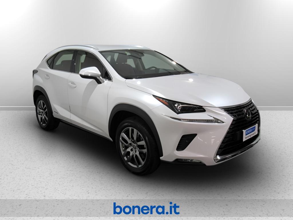 Lexus NX 300 300 2.5 Hybrid Premium 4WD CVT