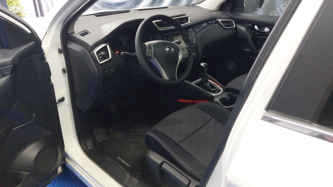 Nissan Qashqai 1.5 dCi tetto in vetro full