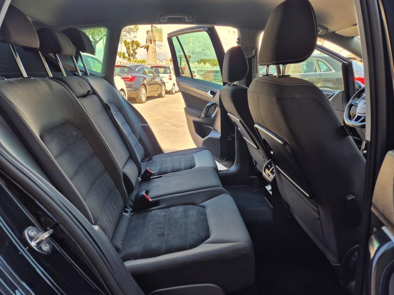 Volkswagen Golf Sportsvan 1.6 TDI 110 CV DSG Comfortline BlueMotion Tech.