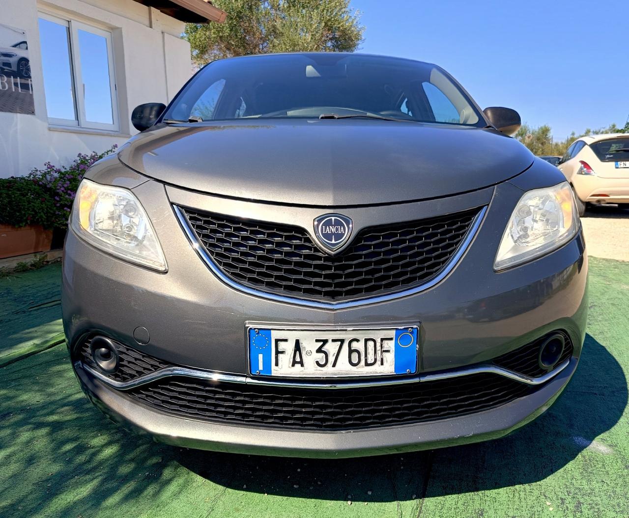 Lancia Ypsilon 1.2 69 CV 5 porte GPL Ecochic Silver - 2015