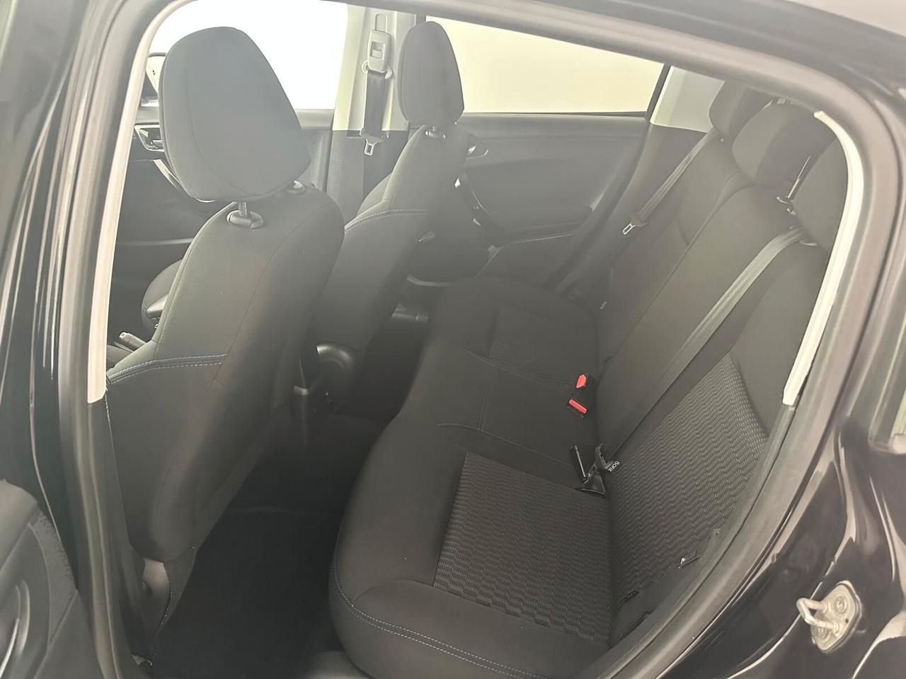 Peugeot 208 BlueHDi 100 S&S 5 porte Signature