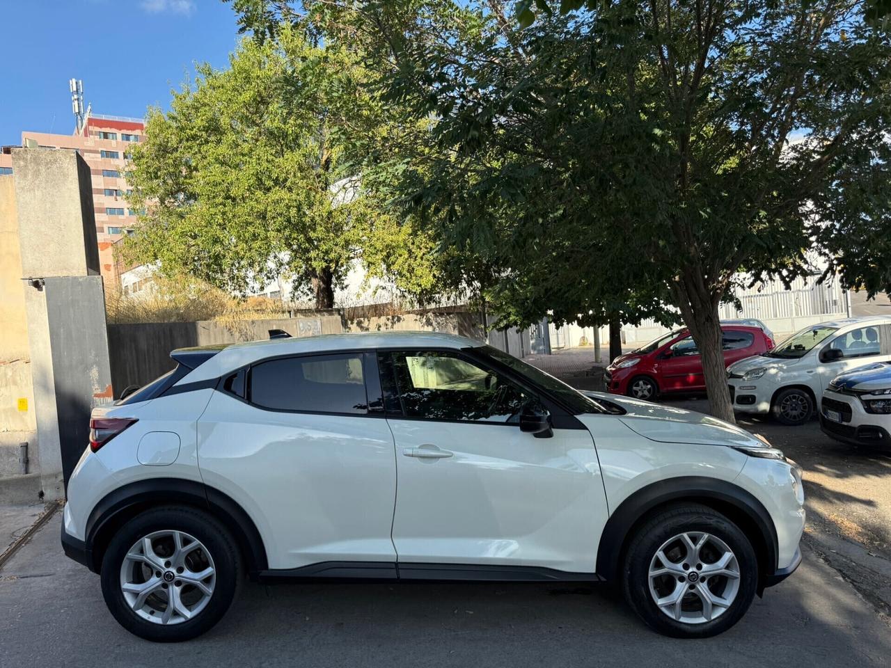 Nissan Juke 1.0 km. 69.000 GANCIO TRAINO!