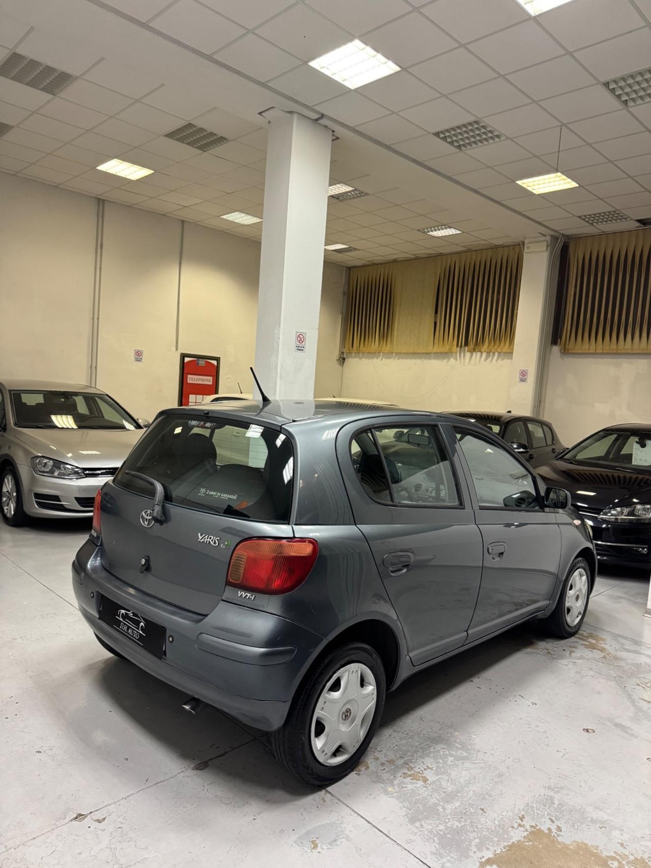 Toyota Yaris 1.0 5 porte Sol