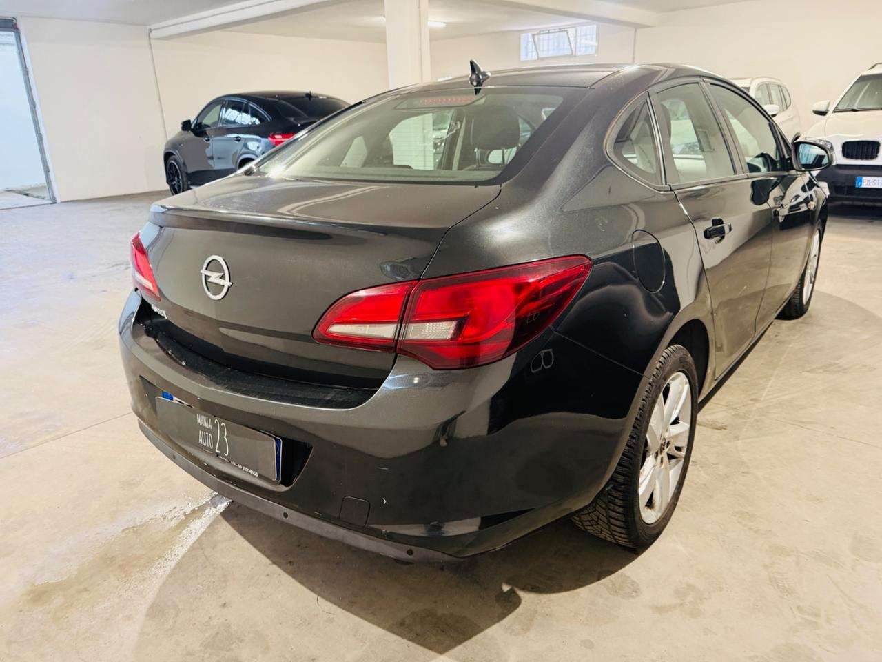 Opel ASTRA 1.4 100 CV* 5 porte Cosmo*NEOPATENTATI*GPL*