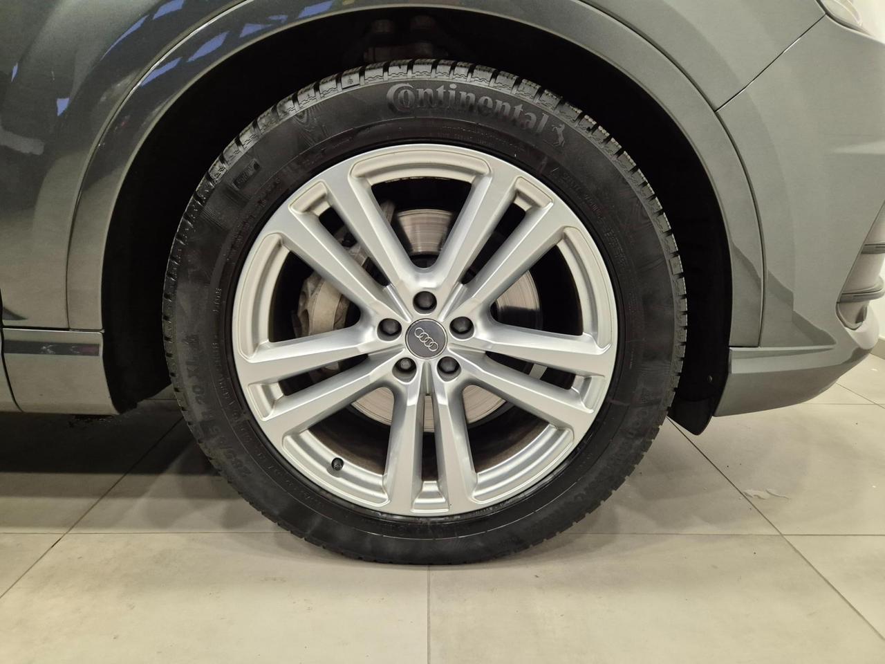 Audi Q7 3.0 tdi S Line quattro tiptronic - Cam - Cruise/Lim - Tetto