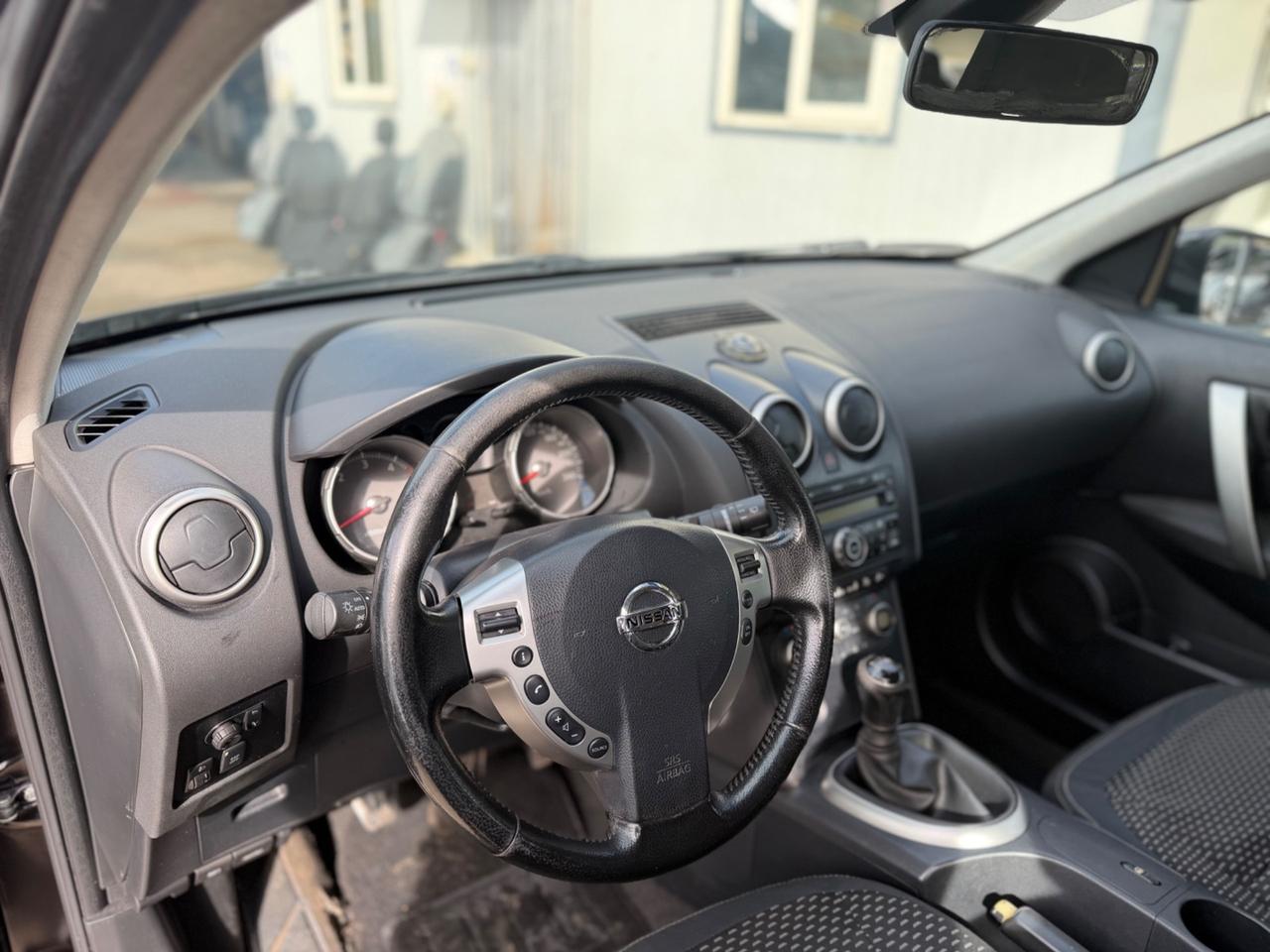 Nissan Qashqai 1.5 dCi Km Certificati