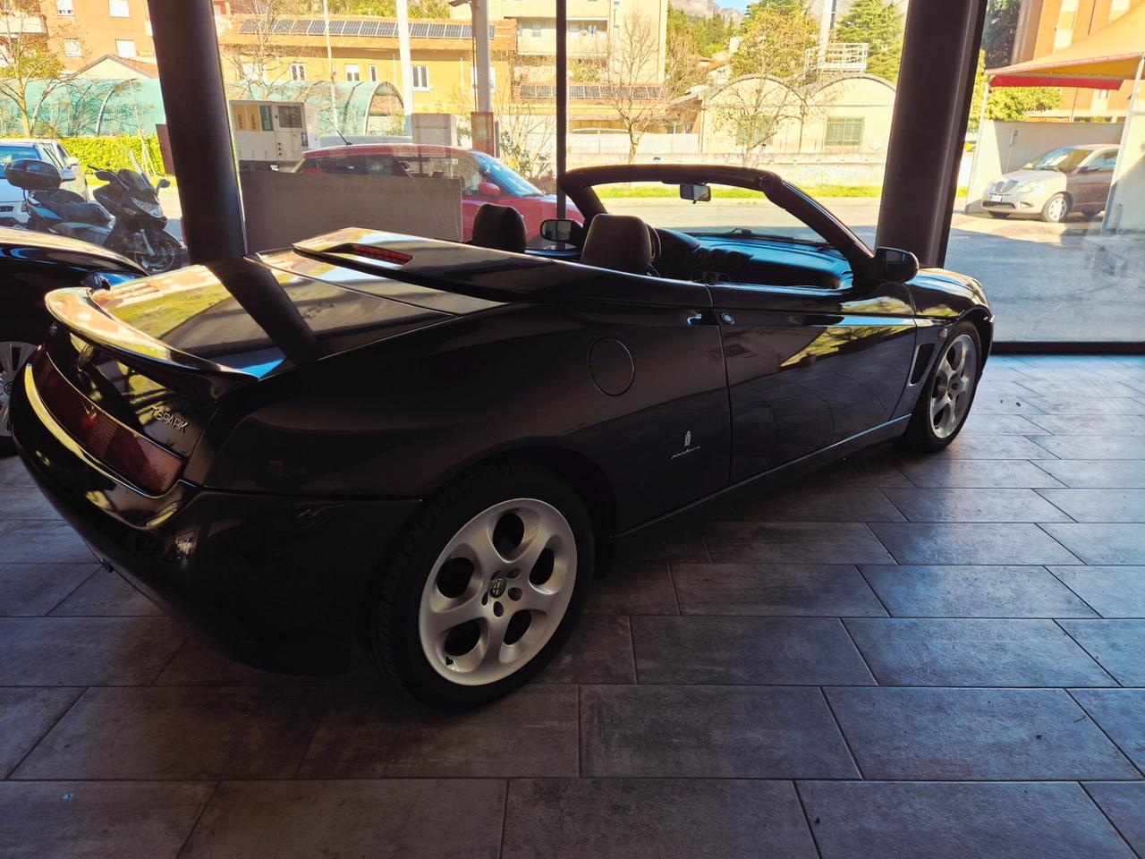 Alfa Romeo GTV Spider 2.0i 16V Twin Spark ASI